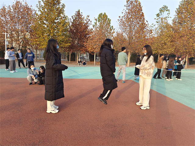 【完满团支部】“绳”彩飞扬 各显“绳”通——淬炼·国际商学院财务2101班完满团支部活动