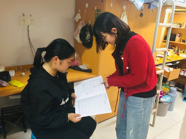 两进两谈:怀揣期望 用爱温暖书院学生
