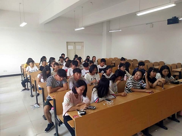 【完满班级】八音袅绕 共舞青春——淬炼商学院“艺”动青春主题活动（二十八）