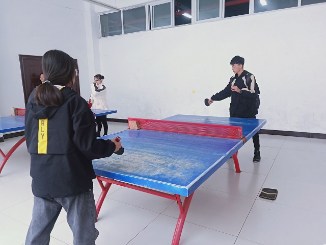 【完满班级】玩转乒乓 激情飞扬