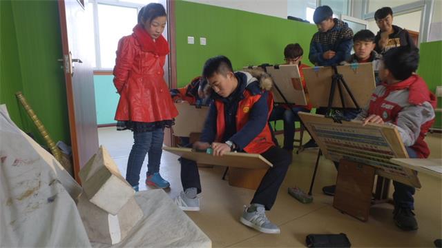 【完满班级】艺术传媒系2014级环设、动画专业“走进平遥特教中心”