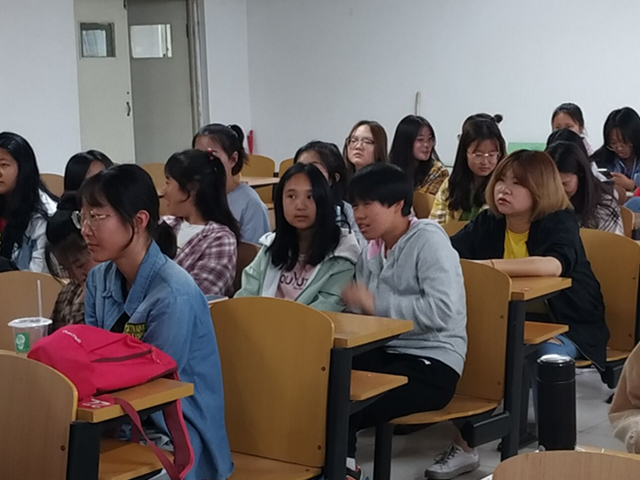 【完满班级】舞出艺术 感染在心——外国语言文学系英语1803班、英语1804班5月完满班级活动