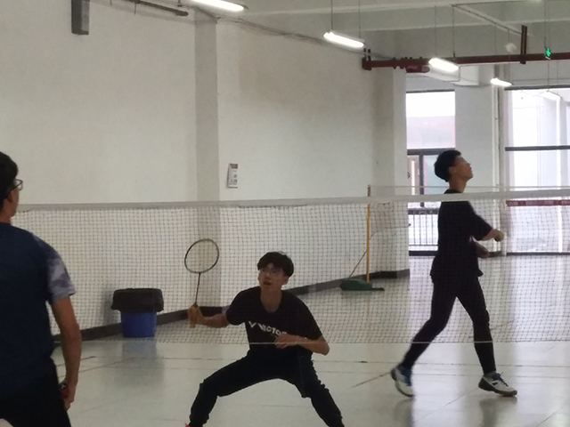 【完满班级】羽动青春——大数据学院、信息工程学院物联1701班举办羽毛球比赛