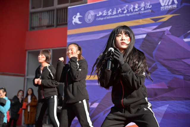 “丁香医生·2019全国大学生酷跑迷你马拉松公益挑战”信院站鸣枪开跑!