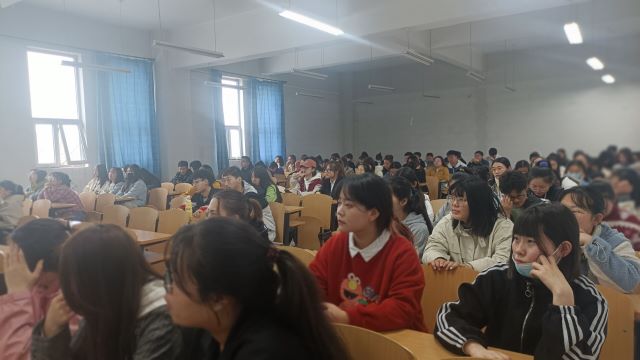 学长计划第836期:赞时代楷模 树雷锋榜样——第一百四十期学长计划“学雷锋精神,树校园新风”交流分享会