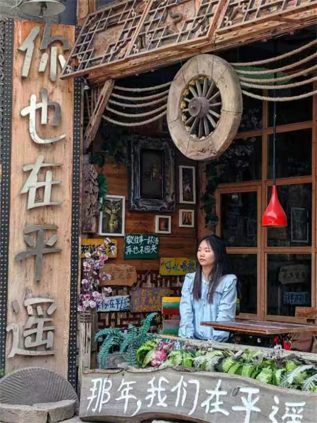 用镜头和笔触 分享我的“国庆”心得——淬炼·国际商学院10月主题采访活动