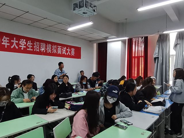 【完满班级】不忘初心 跟党走——艺术传媒学院视觉2002班“党史”答题竞赛活动