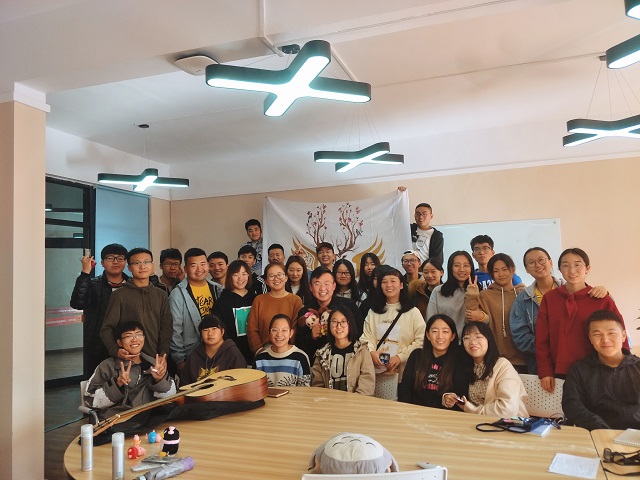 【完满班级】巧拿善用 为爱行动 ——食品与环境学院动医1702公益义卖