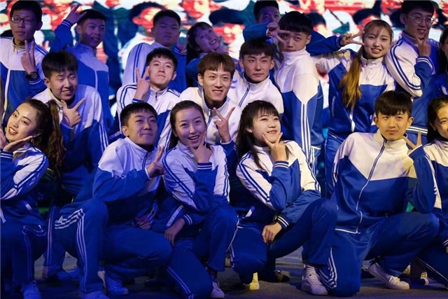 才艺之星•王熙:前方有星月可以寄往 只要用行动去诠释梦想