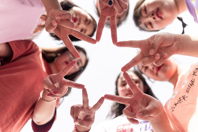 前行第179期：4秒拍下的毕业照 定格下的却是4年最美的青春