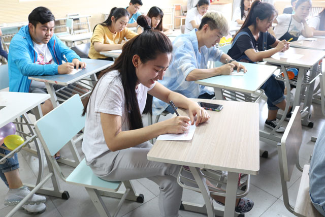 【学长计划】第437期:大步流星 迈步从头越——艺术传媒系学长计划6月集锦
