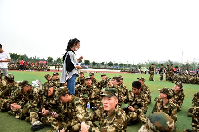 学长计划第552期:军训进行时 带给你不一样的温暖