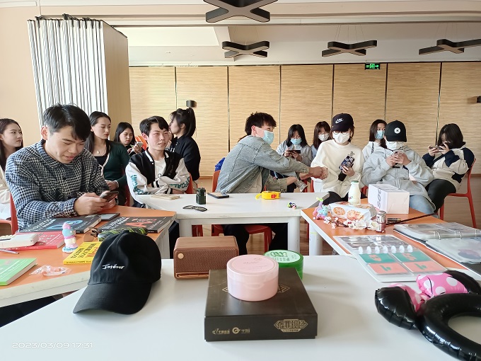 【完满团支部】生活小集市——大数据学院、信息工程学院数据2101班完满团支部活动