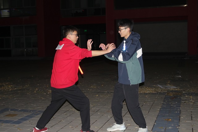 Tom vs Jerry:终极对决!神秘卡片增添无限可能——经济与管理学院&学生书院联合会校园多巴胺计划