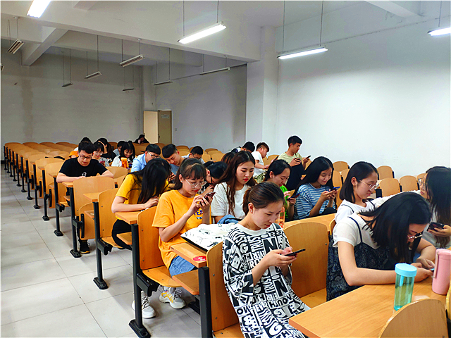 【完满班级】多彩校园生活 共筑完满之路——经济与管理学院六月完满班级活动纪实(四)