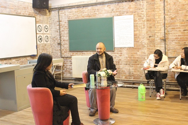 感悟爱的能量 体验文章韵律——记白郎老师莅临远景学院名师讨论会成功举办