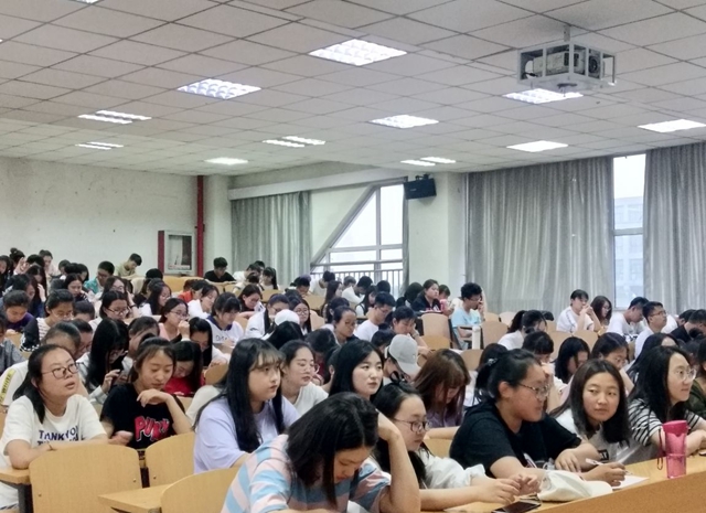 【完满班级】迎合新时代 创文化潮流——淬炼商学院五月完满班级主题活动（十三）