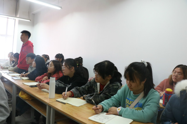 【1+1＞2】搞好学术教育促进长效融合——外语系双院融合分享交流会