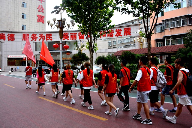 【三下乡】立青年鸿鹄之志 探留义改革之举——淬炼商学院青年益行国情观察实践团