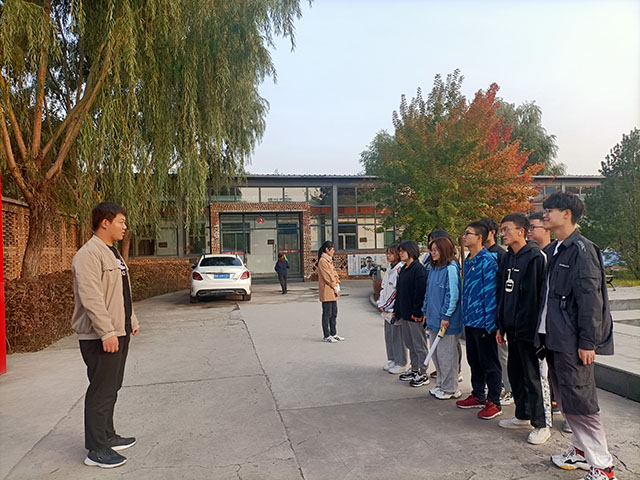 【完满班级】捡起一片天地 拾起美好未来——远景2006班10月完满班级活动