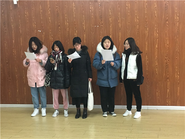 【完满班级】音海徜徉 展出风采——外国语言文学系英语1601班、1602班12月完满班级活动