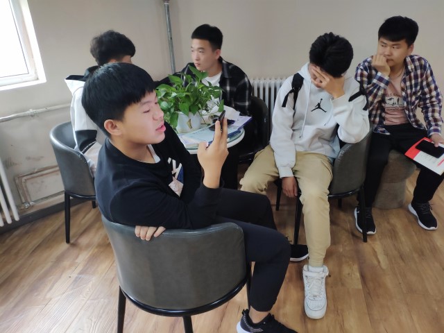 【完满班级】与书同行 朗诵比赛——物联1802完满班级活动