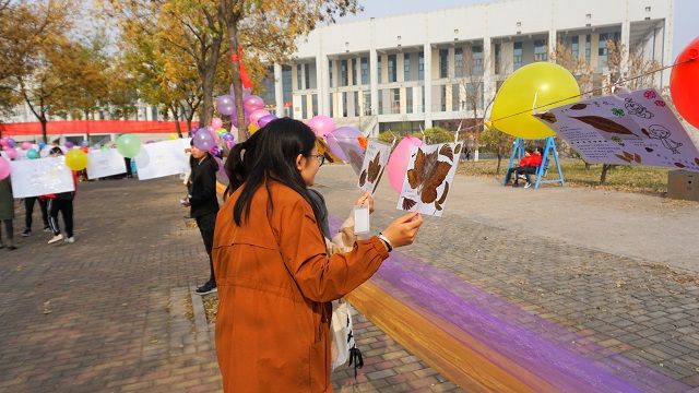 【社团快讯】执笔抒怀畅情 叶脉笔墨传意——食品与环境学院第五届“绮丽国心 叶落有情”树叶原创情书大赛