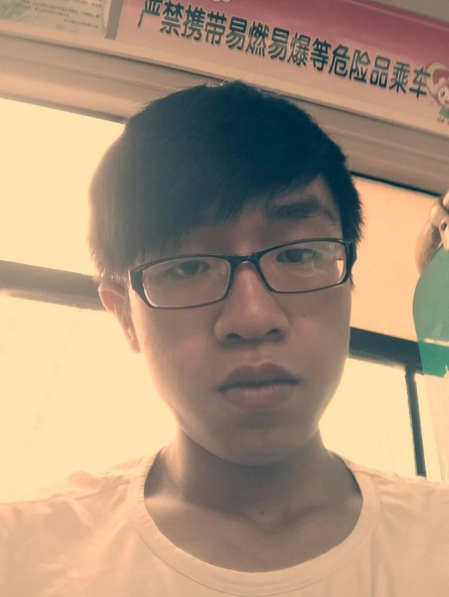 闪光的信院第111期:努力 只因热爱改变——李晓东