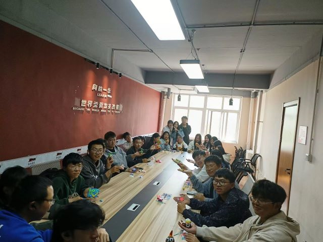 【完满团支部】黏土创作 编织快乐——大数据学院、信息工程学院网络工程2201班完满团支部活动