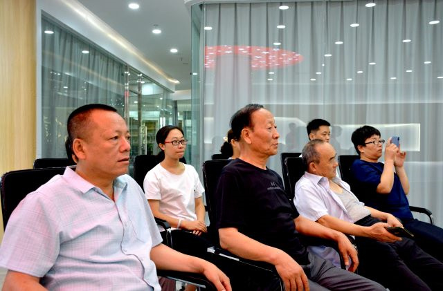 【三下乡】高义薄云美相传 慷慨仗义德为先——淬炼商学院青年益行国情观察实践团