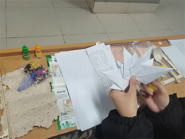 “纸”愿与你共环保——淬炼·国际商学院绿色守望专项志愿者服务队11月活动