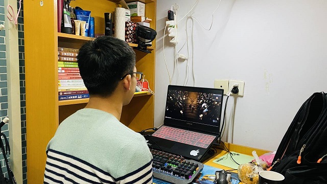 【完满班级】缅怀先烈 感恩祖国——软件1805班主题观影活动