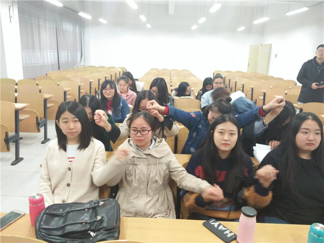 【完满班级】心存善意 温暖冬季——淬炼商学院“善”行青春主题活动(二十二)