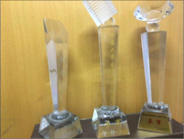 闪光的信院第197期:耀武“杨”威 “雨”众不凡 ——杨雨