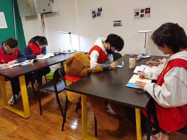 【情暖社区】市民课堂：“丢书包”计划线上辅导第十三期