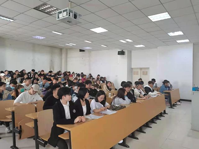 【辅导员说完满】成长知感恩 青春勇担当——艺术传媒学院2020级辅导员说完满