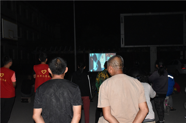 科技点缀人生 展望未来新时代——大数据学院、信息工程学院“情系三农”实践团