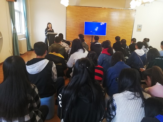 幕后舞台 语言的魅力——潮鸣配音社第一届“配音的魅力”配音主题讲座