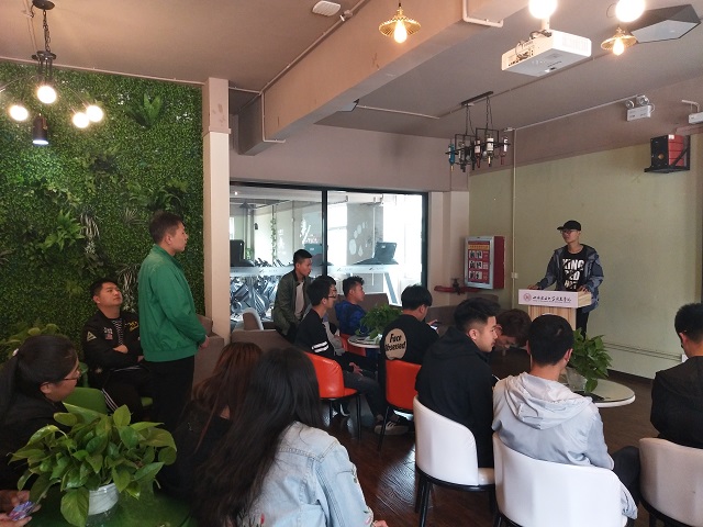 【完满班级】扬五四精神 展青春活力——大数据学院网工1701班“共拼搏 同奋进”五四主题班会