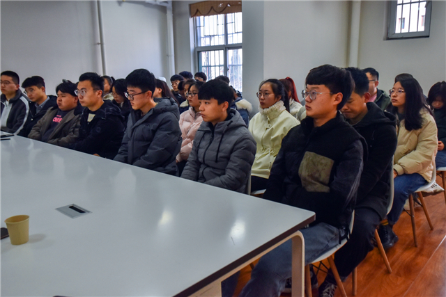 首届工科专业节之大数据学院、信息工程学院专题学术报告会举办