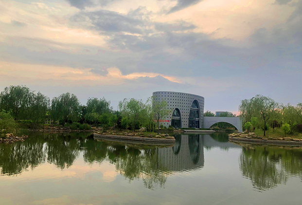 【完满班级】带你看信院的美——艺术传媒学院视觉1501班“捕光逐影 最美信院”摄影秀完满班级活动