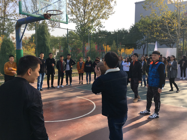 【完满班级】“齐奋斗 共圆梦”———信管1501班篮球比赛活动