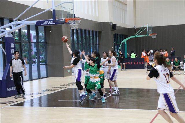 第十三届“至强杯”女子篮球联赛圆满落幕