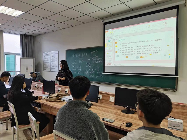 【辅导员说完满】“手牵手参与禁毒 心贴心珍爱生命”——大数据学院、信息工程学院2021级辅导员说完满