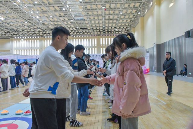 【青马工程】争做觉醒新青年 挥洒青春之热血——商务英语学院与艺术传媒学院青马工程完满教育学生骨干“知行班”培养计划