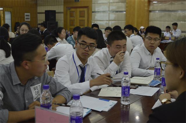 我校学生社团联合会外出参加2018年山西省高校社团发展研讨会