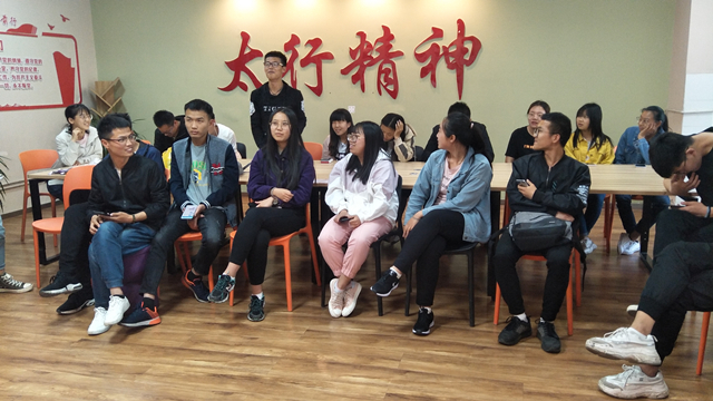 【完满班级】“沐诗词芬芳 铭中华经典”——软件1803班级完满活动